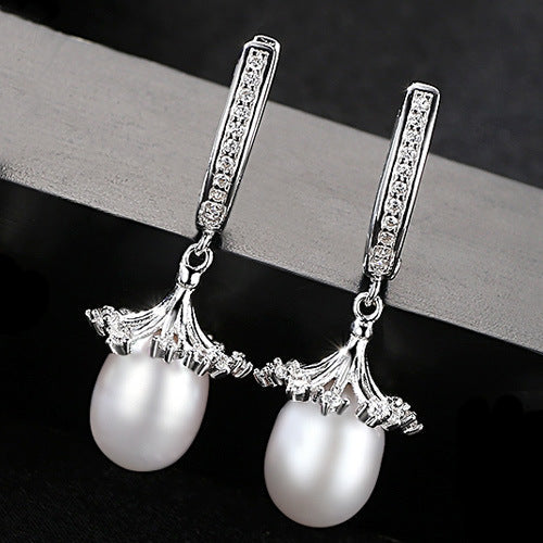 Hoop Earrings with A Pearl - HERS