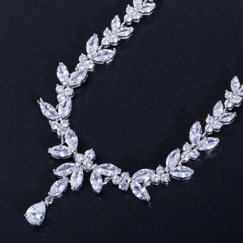 Brilliant Zircon Leaf shape Jewelry Set (White) - HER'S