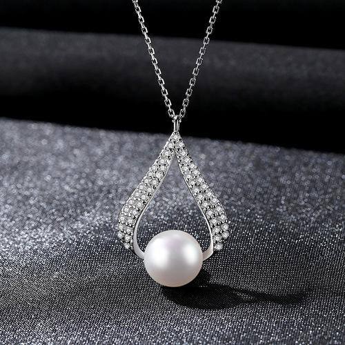 Antique Pearl Necklace - HERS