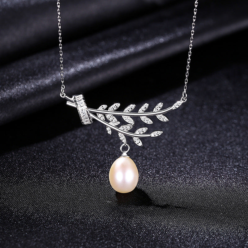 Wedding Pearl Necklace with Leaves