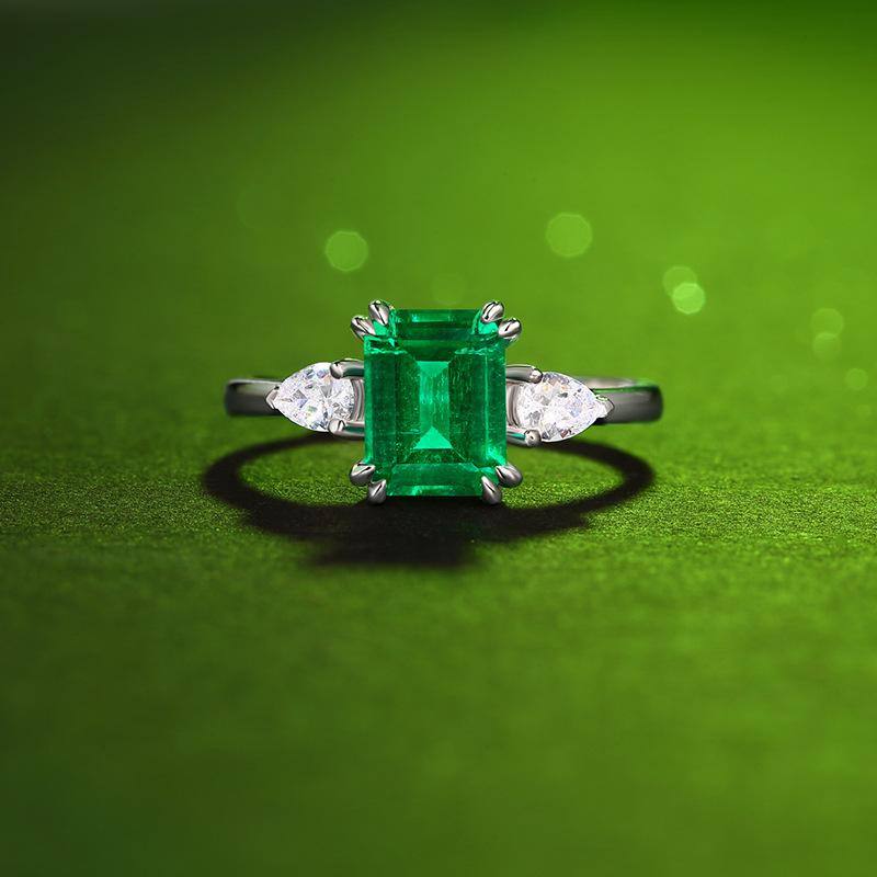 Emerald Green Wedding Ring Set - HERS