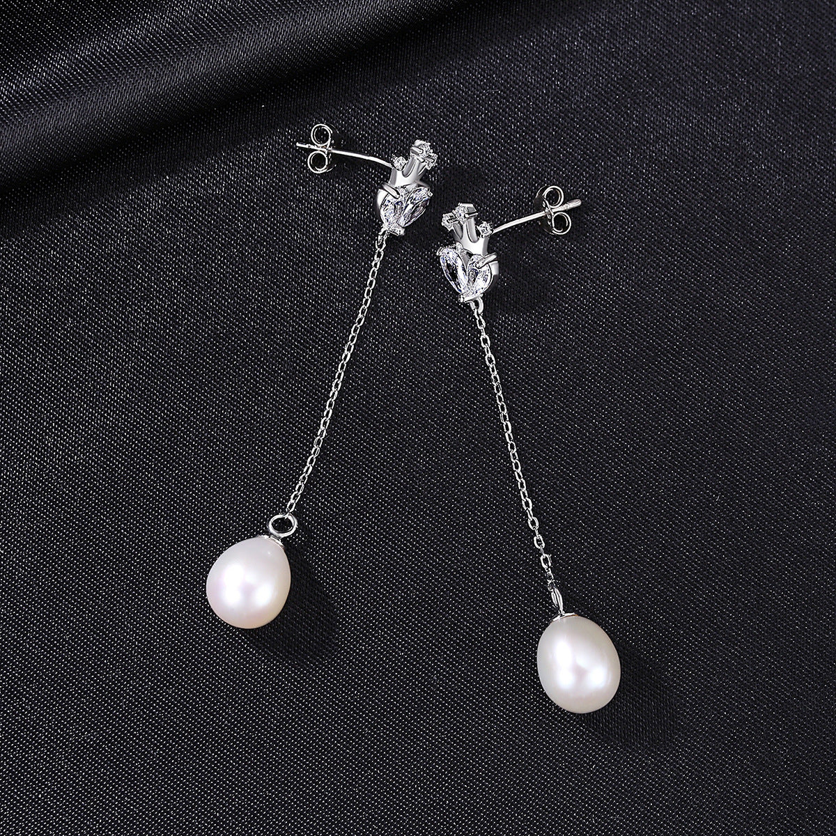Pearl Drop & Linear Earrings - HERS