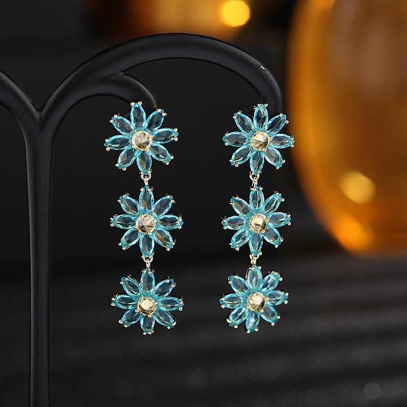 New Daisy Flower Earrings - HERS