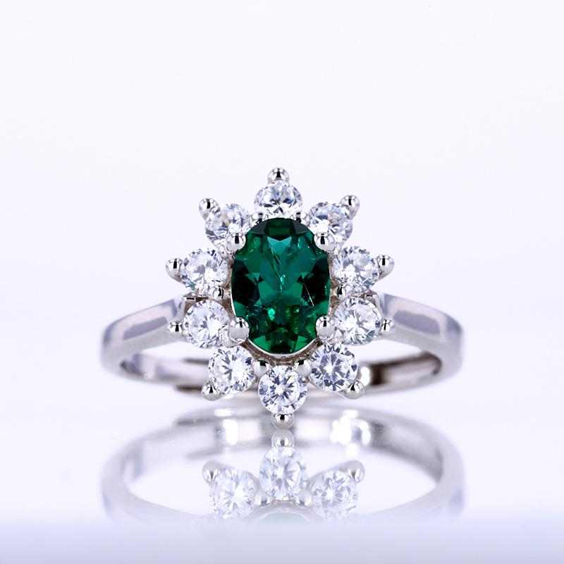 Antique Emerald Ring Flower - HERS