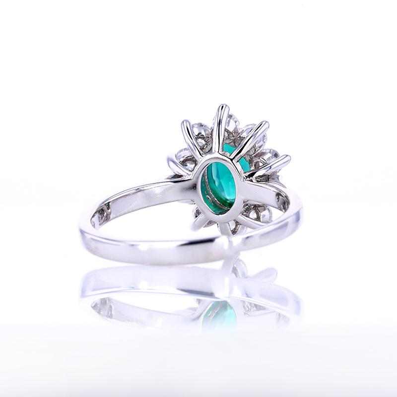 Antique Emerald Ring Flower - HERS