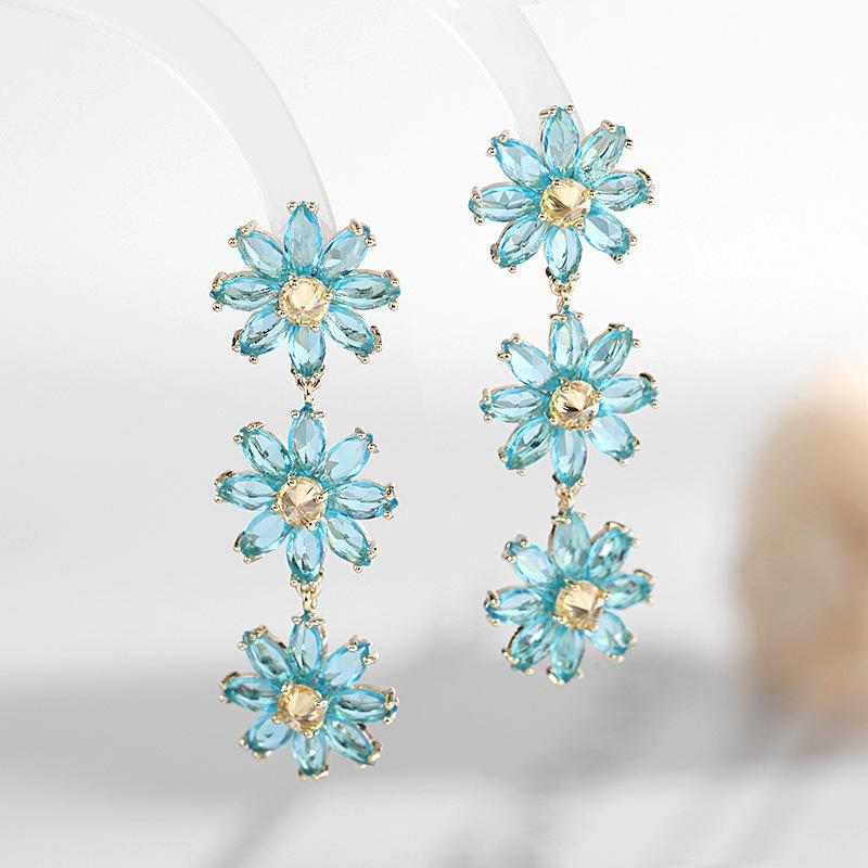New Daisy Flower Earrings - HERS