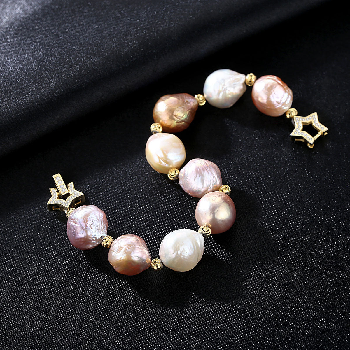 Multicolor Baroque Pearl Bracelet - HERS