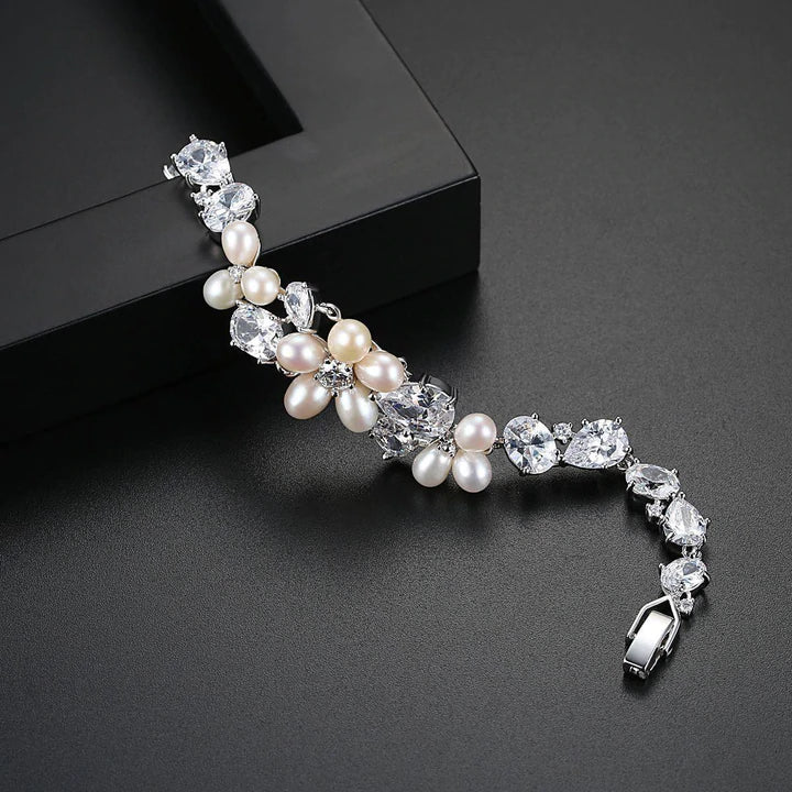 Pearl Necklace and Bracelet Set - HERS