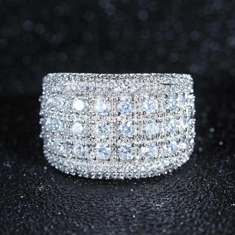 Luxury Fashion Temperament Big Ring - HERS