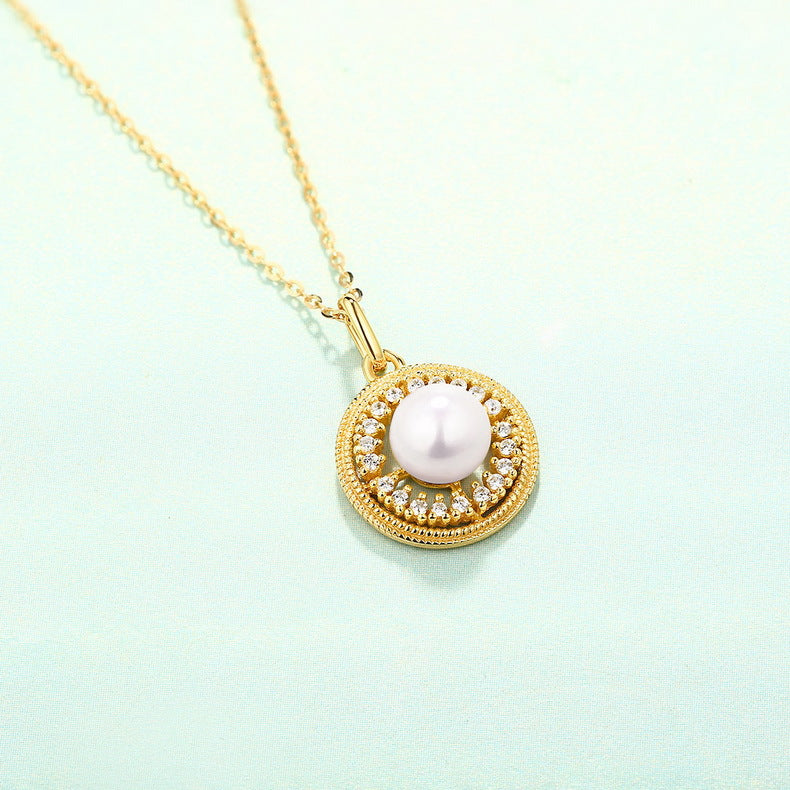 Vintage Pearl Pendant Necklace