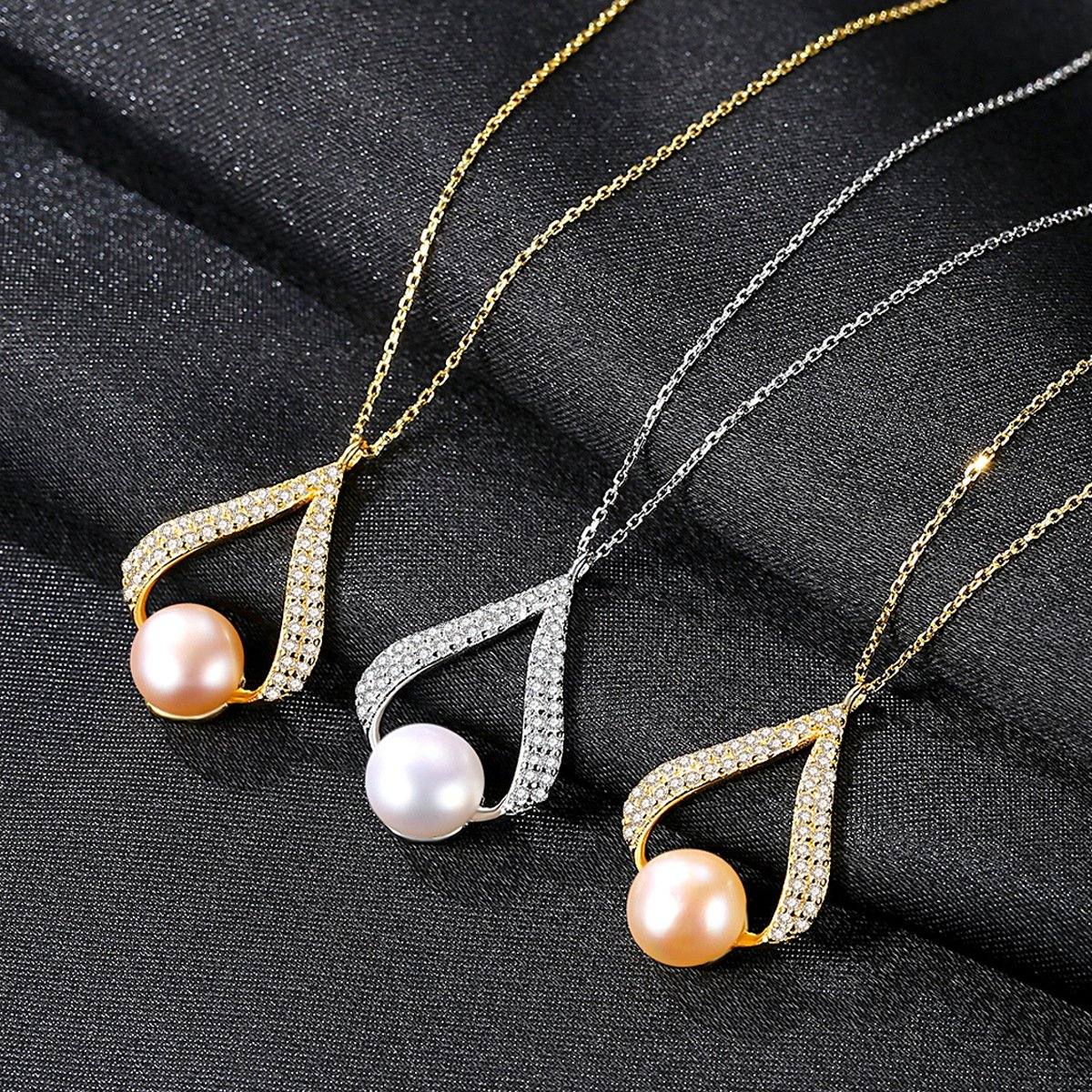 Antique Pearl Necklace - HERS