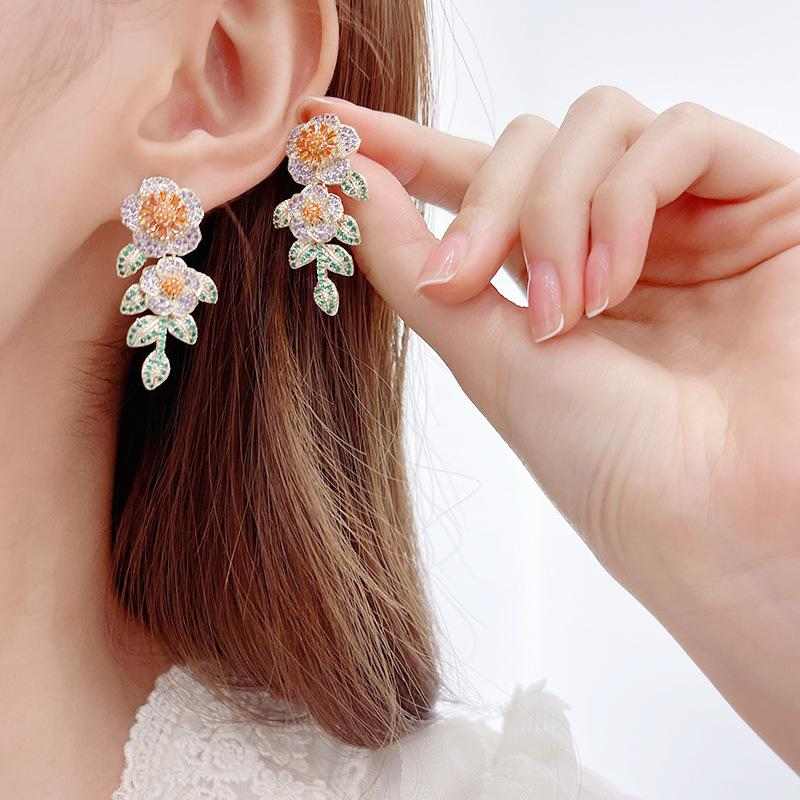 Camellia Earrings - HERS