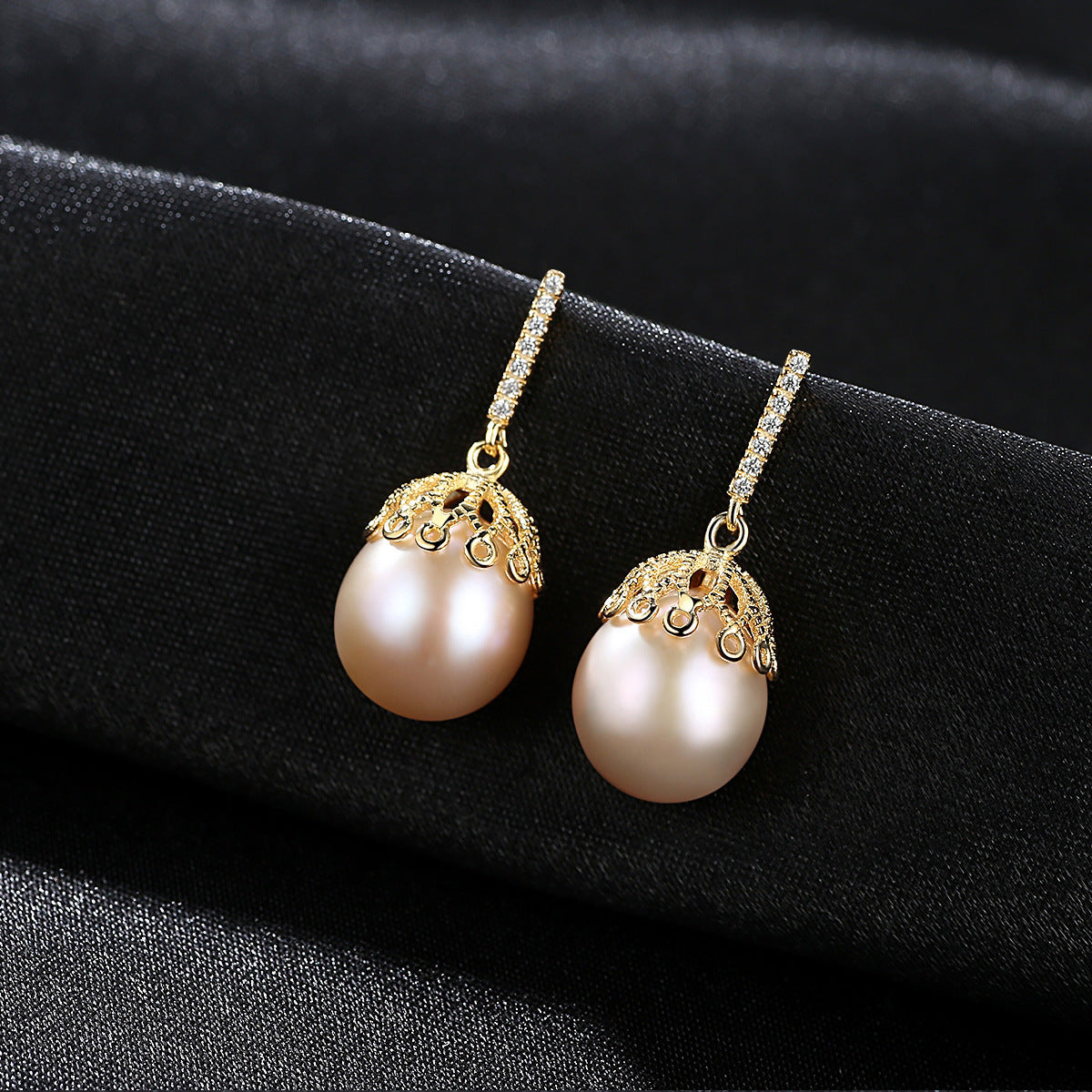 Big Pearl Earrings - HERS
