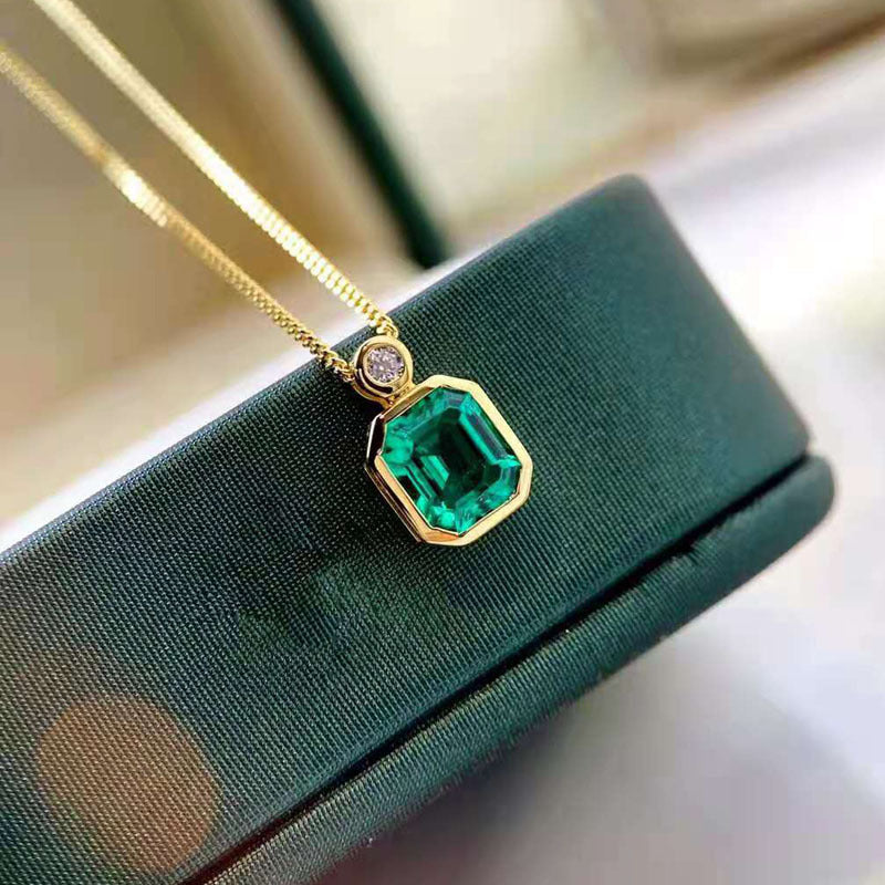Emerald Pendant Gold - HERS