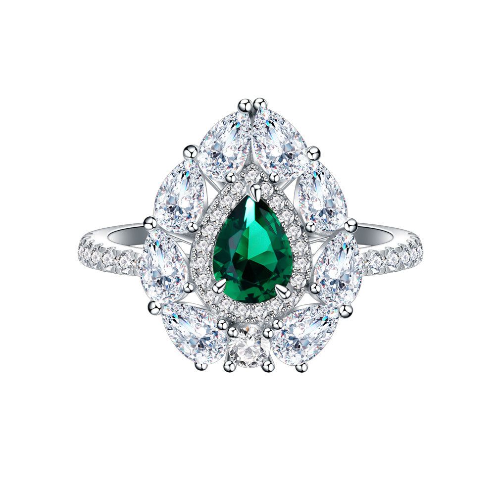 Vintage Emerald Tear Drop Ring
