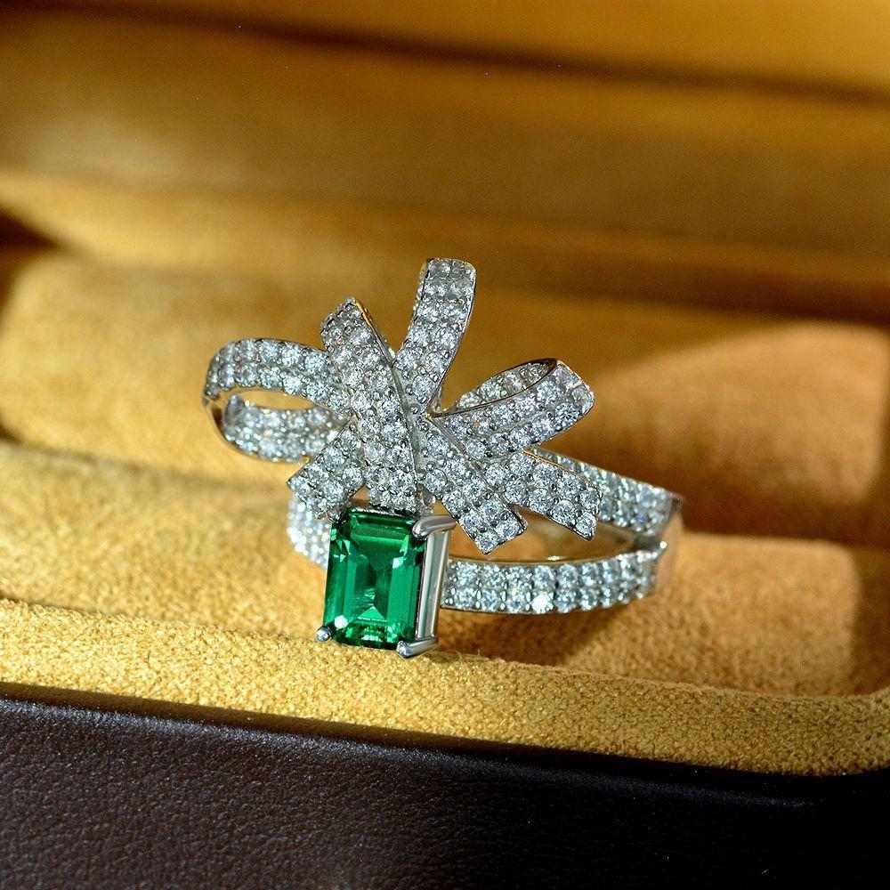 Women Emerald and Diamond Ring - HER'S