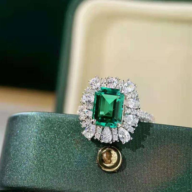 Colombia Emerald Ring - HER'S