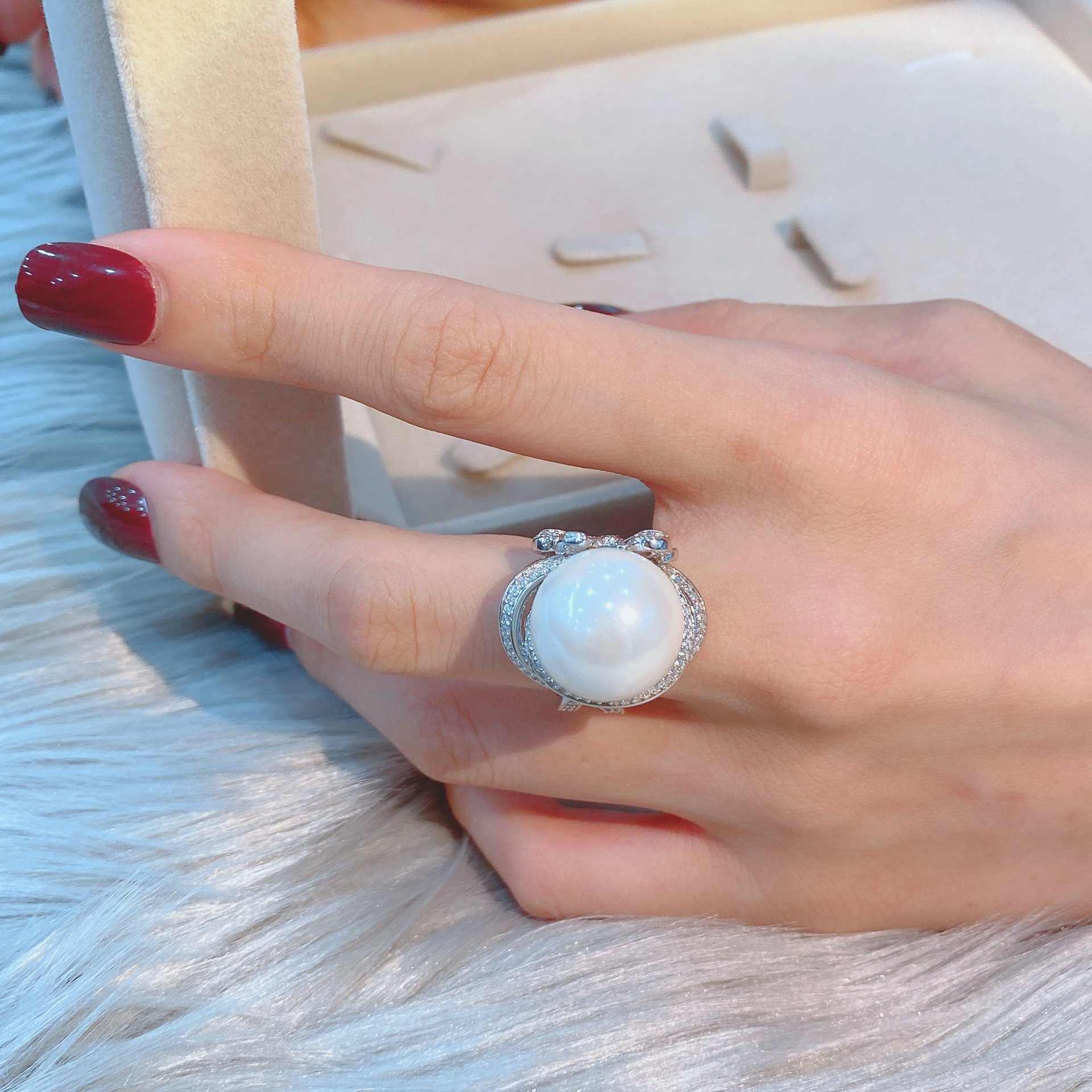 Large Pearl Ring - HERS