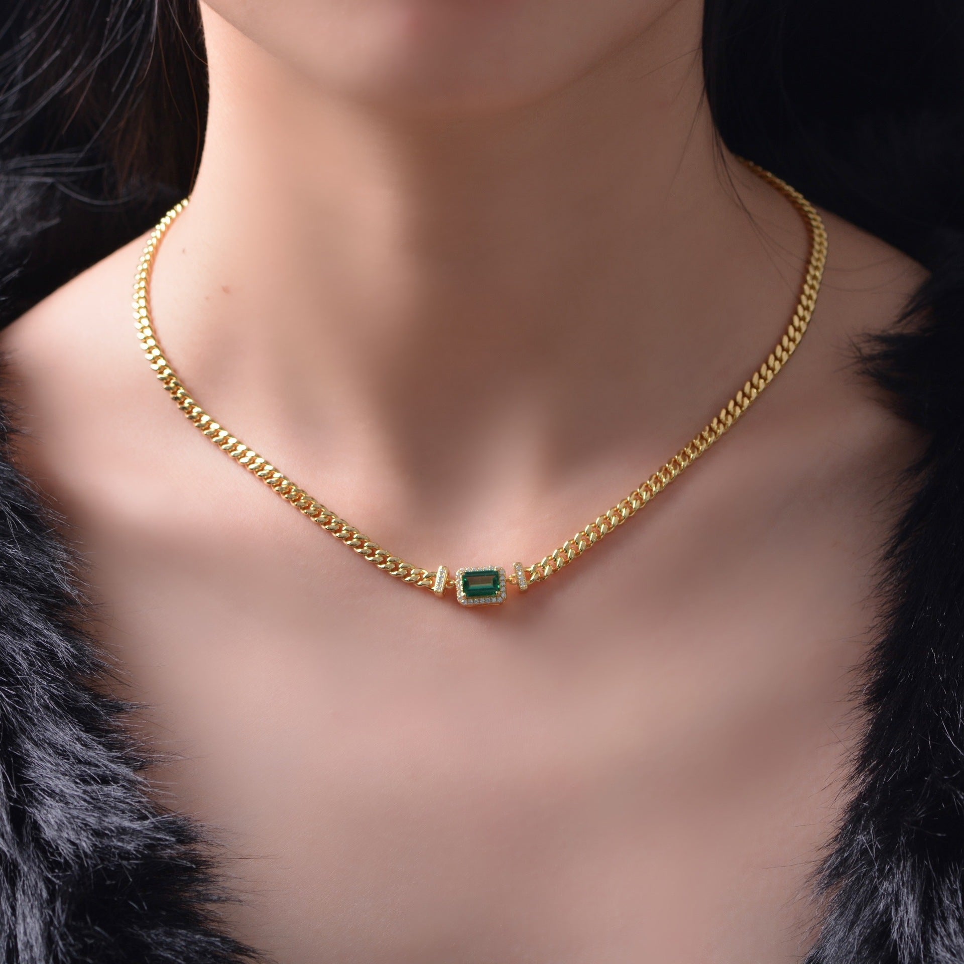 Gold and Emerald Necklace - HERS