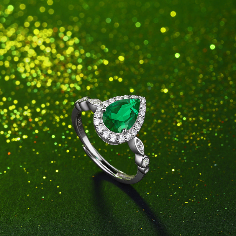 Teardrop Emerald Ring