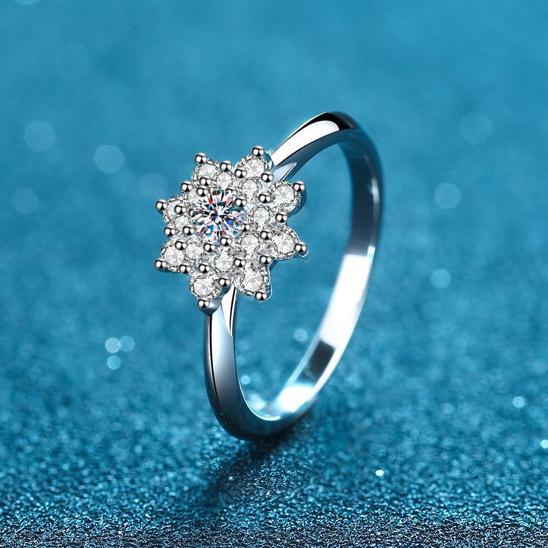 Moissanite Snowflake Ring - HERS